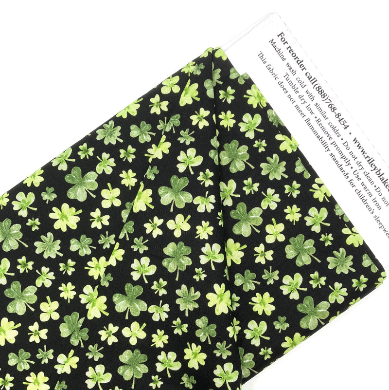 Clover Black | Monthly Placemats | Quilting Cotton
