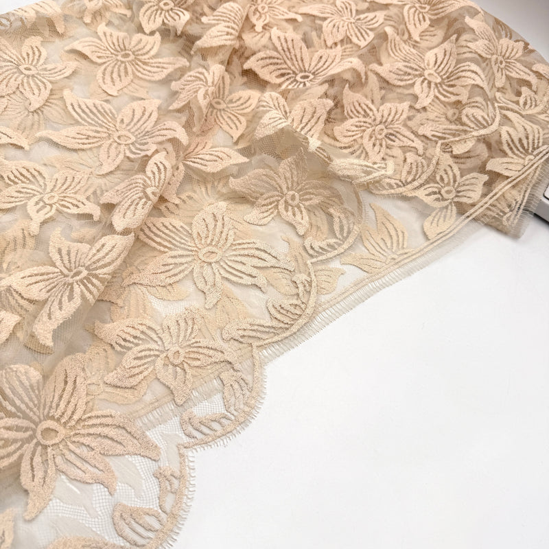 Day Lilly | Lace