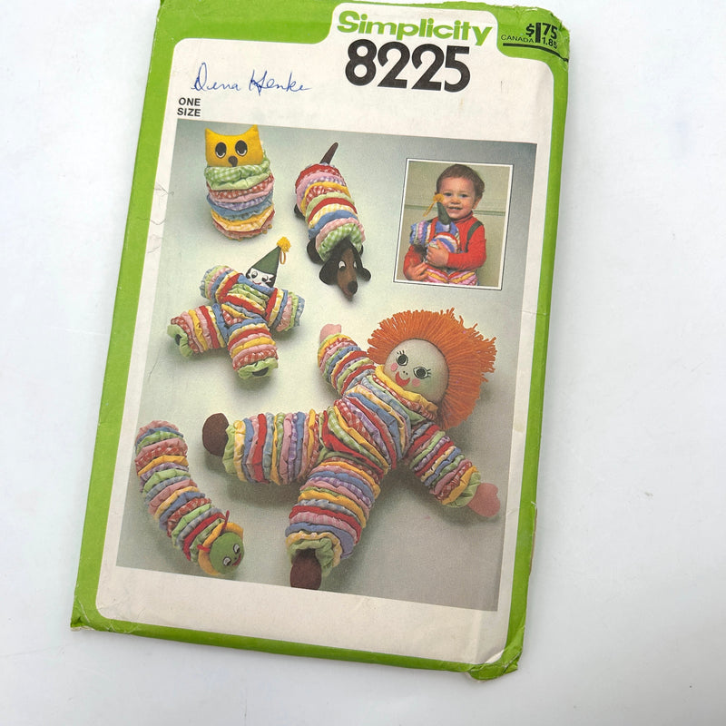 Simplicity 8225 | Toy Package | One Size