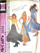 Vintage McCall's 3926 ©1973 | Misses' Carefree Swirler | Size Small