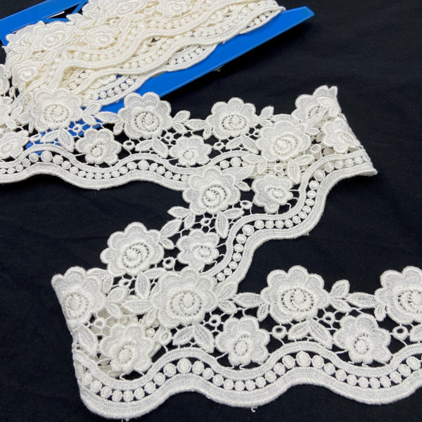 4" Evi  | Lace