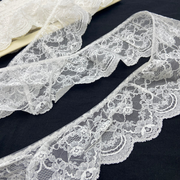 4" Pip  | Lace