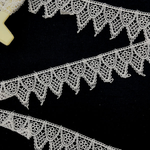 2" Danica | Lace