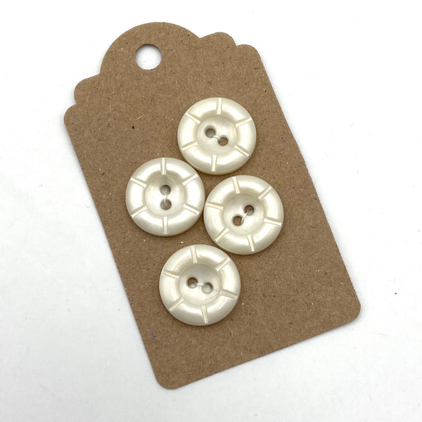 3/4" Pearl-ish | Plastic Buttons