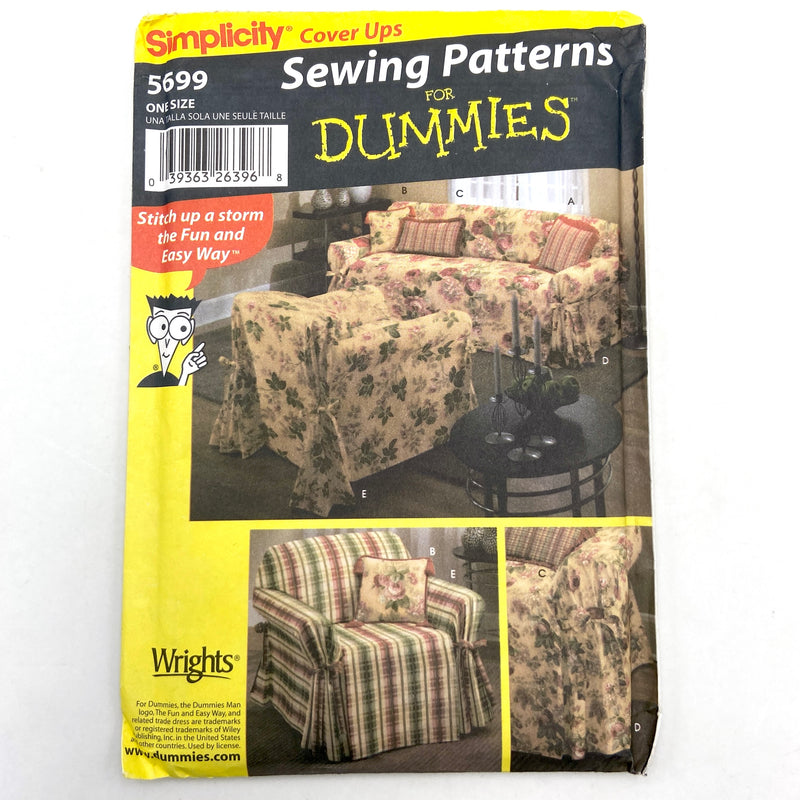 Simplicity 5699 | Sofa and Chair Covers and Pillows