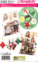 Simplicity 2492 | Child's & Adult's Aprons, Kitchen Accessories & Felt Food | Craft Pattern