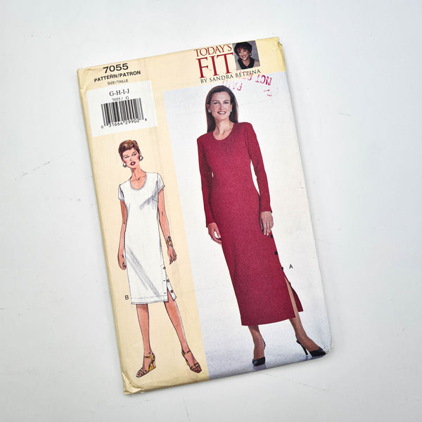Today's Fit by Sandra Betzina 7055 | Adult Dress - Sizes G-J (46-55" Chest)